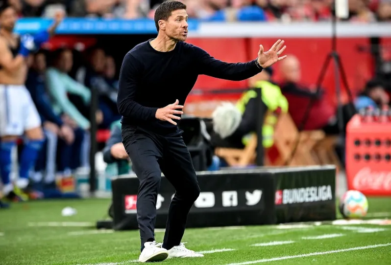 Alonso có tiếng nói trong chuyển nhượng nhưng không nắm toàn quyền